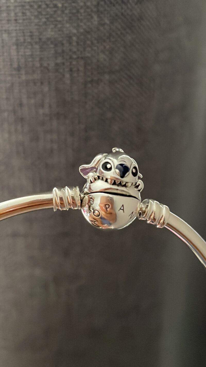 Brazalete Pandora Broche Stitch